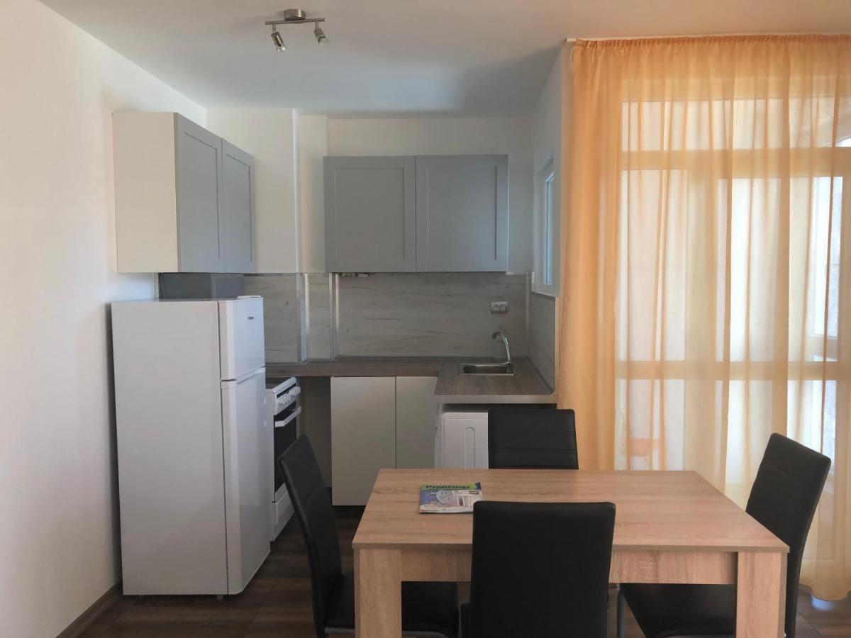 Appartement Grand Saharov à Varna Extérieur photo
