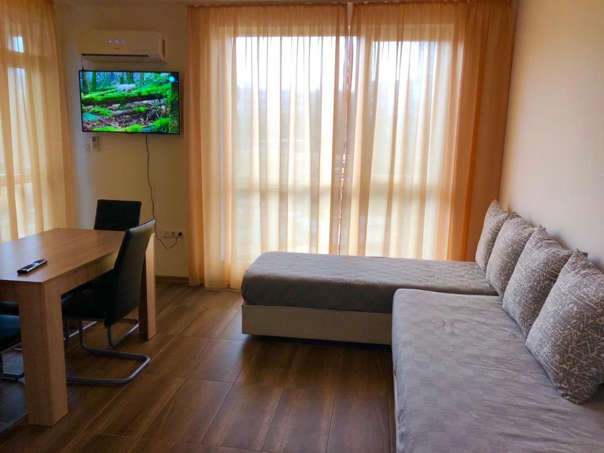 Appartement Grand Saharov à Varna Extérieur photo